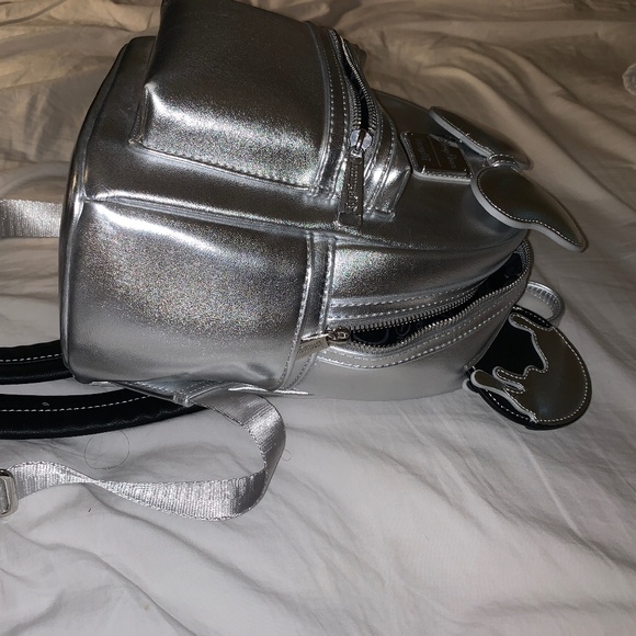 Disney 100th Anniversary Platinum Drip Minnie Mouse Loungefly Backpack - Picture 4 of 8